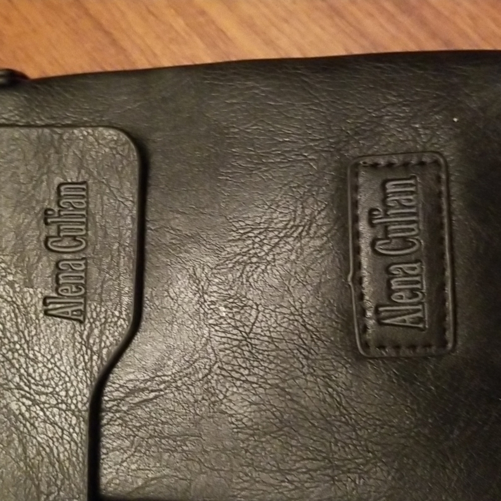 Alena Culian leather collection travel bag!! NWT - Picture 4 of 11